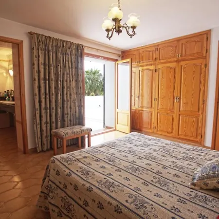 Nieves Is A Beautiful Set In A Rural Location Yet It Is Still Only A 5 Minute Drive From And San Rafael Βίλα Σαν Αντόνιο