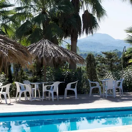 Βίλα Nieves Is A Beautiful Set In A Rural Location Yet It Is Still Only A 5 Minute Drive From And San Rafael *