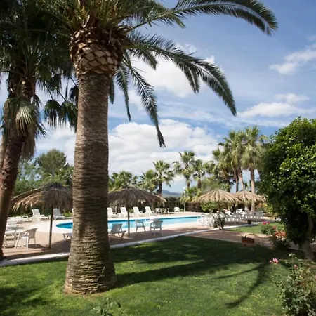Nieves Is A Beautiful Set In A Rural Location Yet It Is Still Only A 5 Minute Drive From And San Rafael Βίλα Σαν Αντόνιο