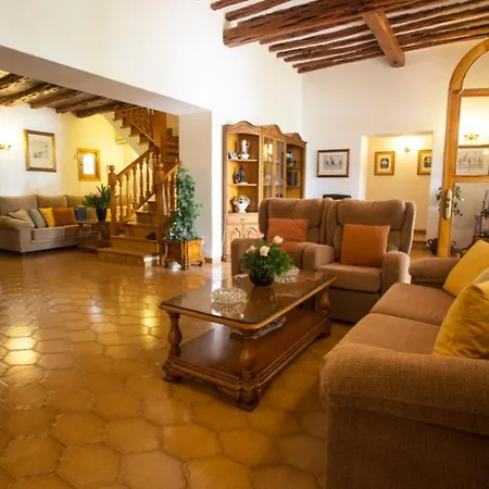 Nieves Is A Beautiful Set In A Rural Location Yet It Is Still Only A 5 Minute Drive From And San Rafael Βίλα Σαν Αντόνιο